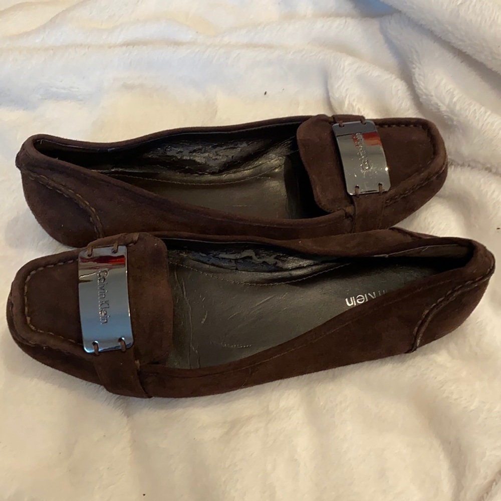 Women’s Calvin Klein women’s brown suede flats shoes, sz 7 - Picture 2 of 14